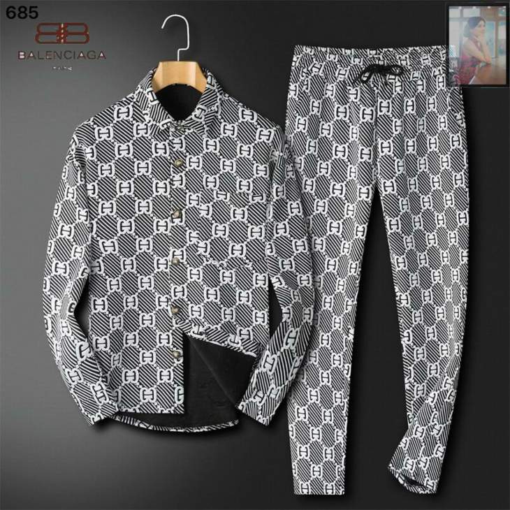Picture of Balenciaga Sweater Suits _SKUBalenciagaM-3XL12yr0236844